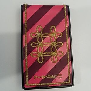 Nutcracker Sweet Copperface Compact